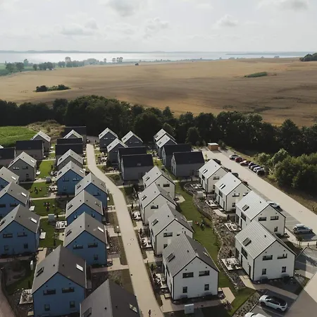 Familienhaus Mit Moderner Kueche Sagard