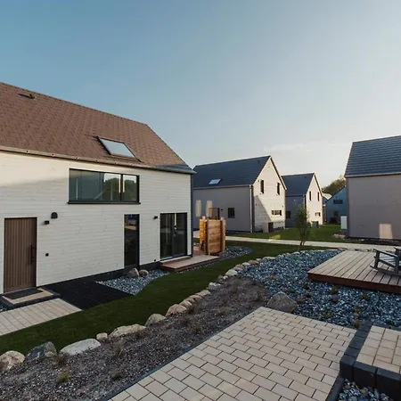 Familienhaus Mit Moderner Kueche *