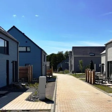 Familienhaus Mit Moderner Kueche Sagard